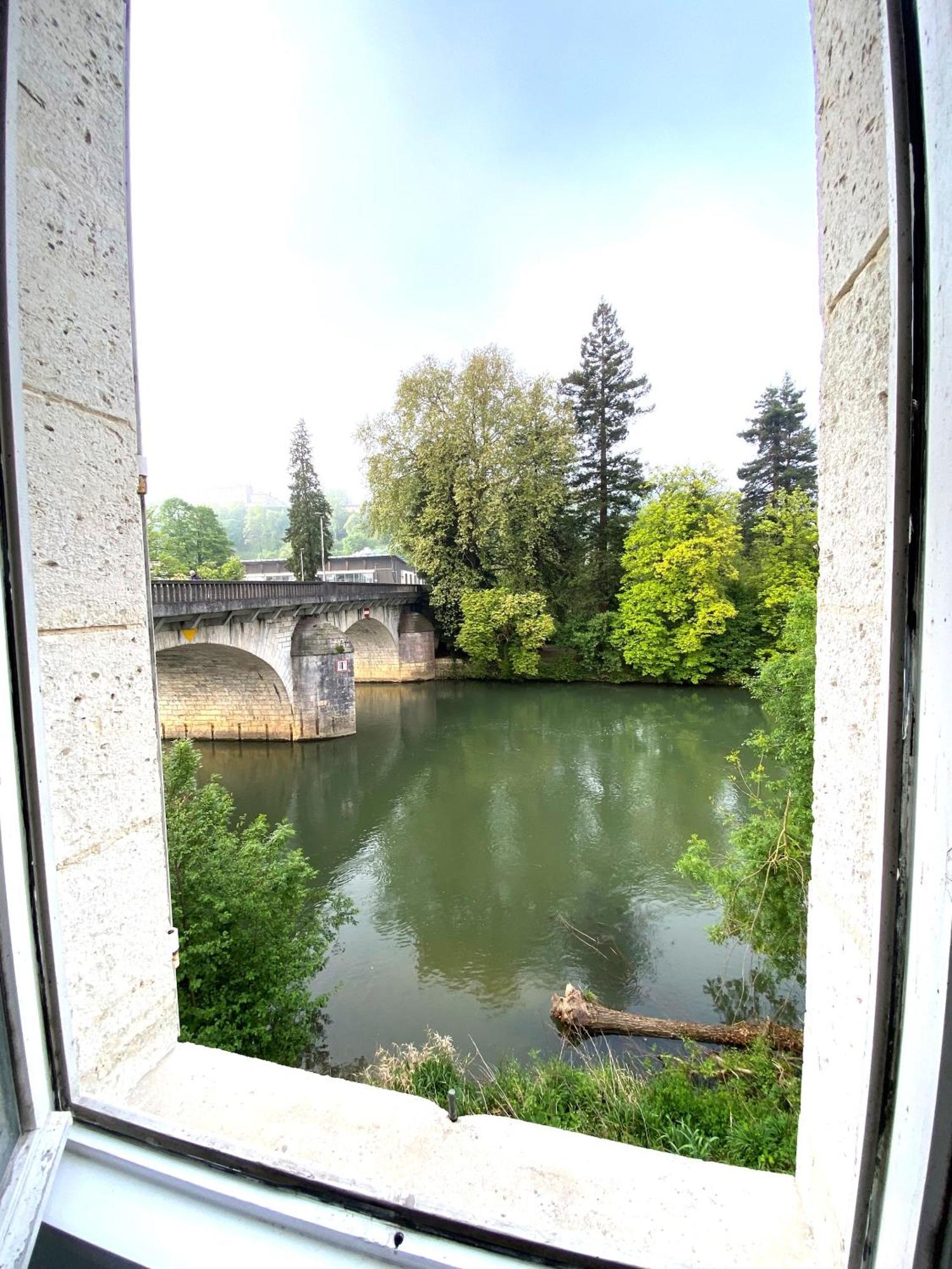Confortable T2 Sur Les Rives De La Charente 昂古莱姆 外观 照片